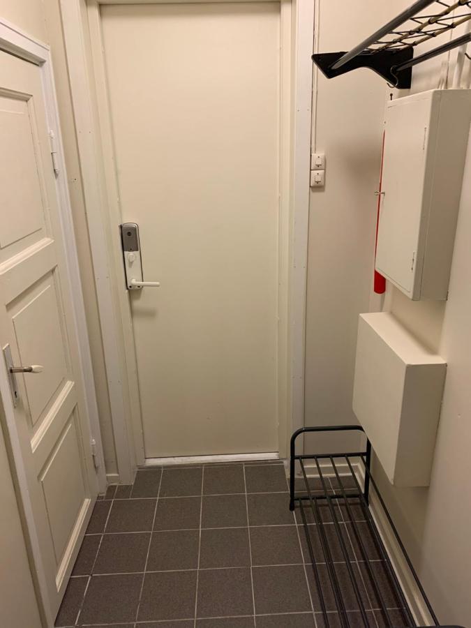 トロンハイム Private House-Terrace-Garden -Parking-Wifi-Smarttvヴィラ エクステリア 写真